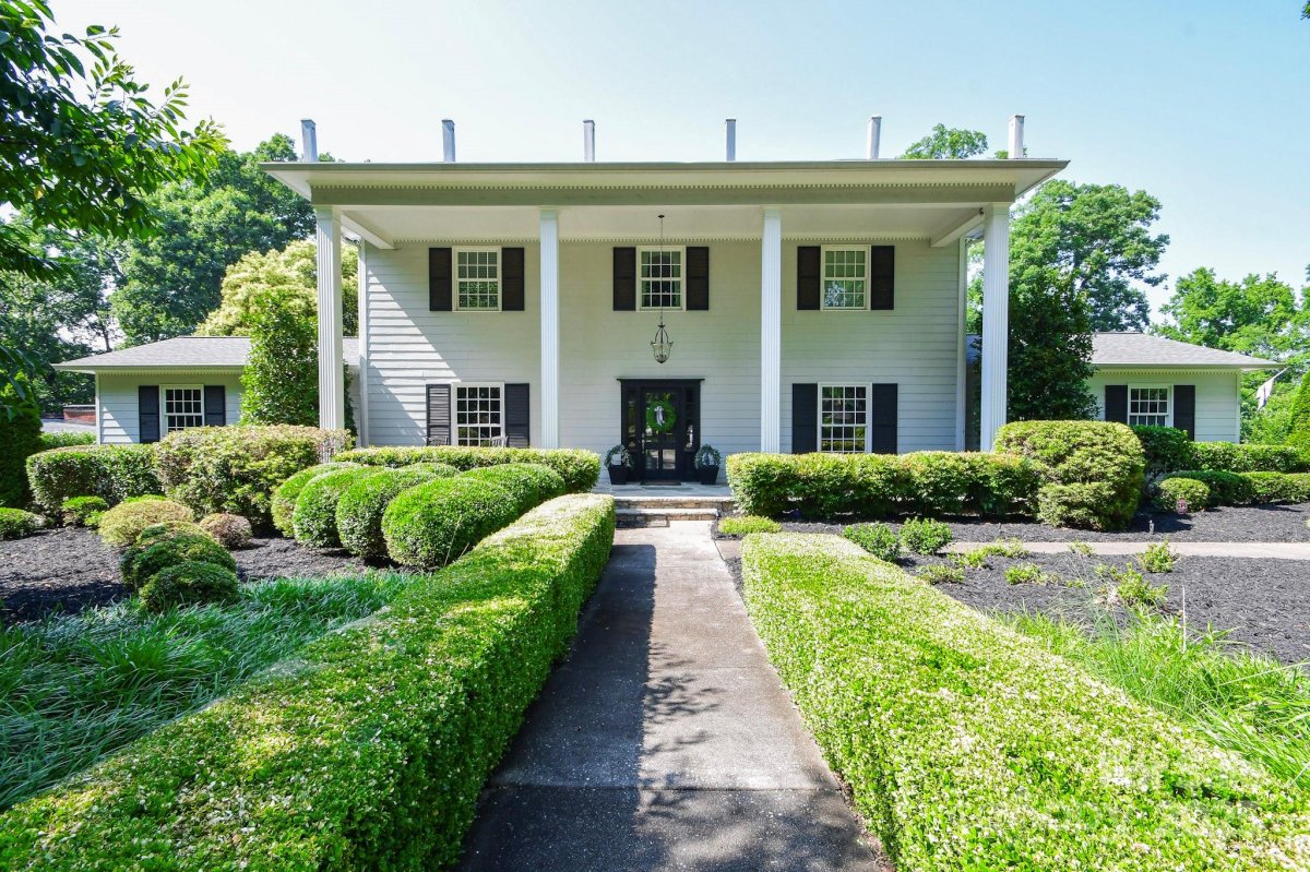 711 Yadkin Street