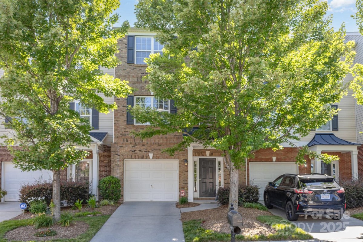 9720 Walkers Glen Drive