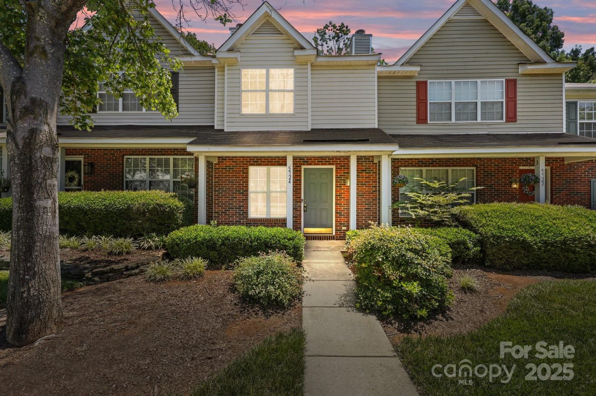 5724 Cougar Lane