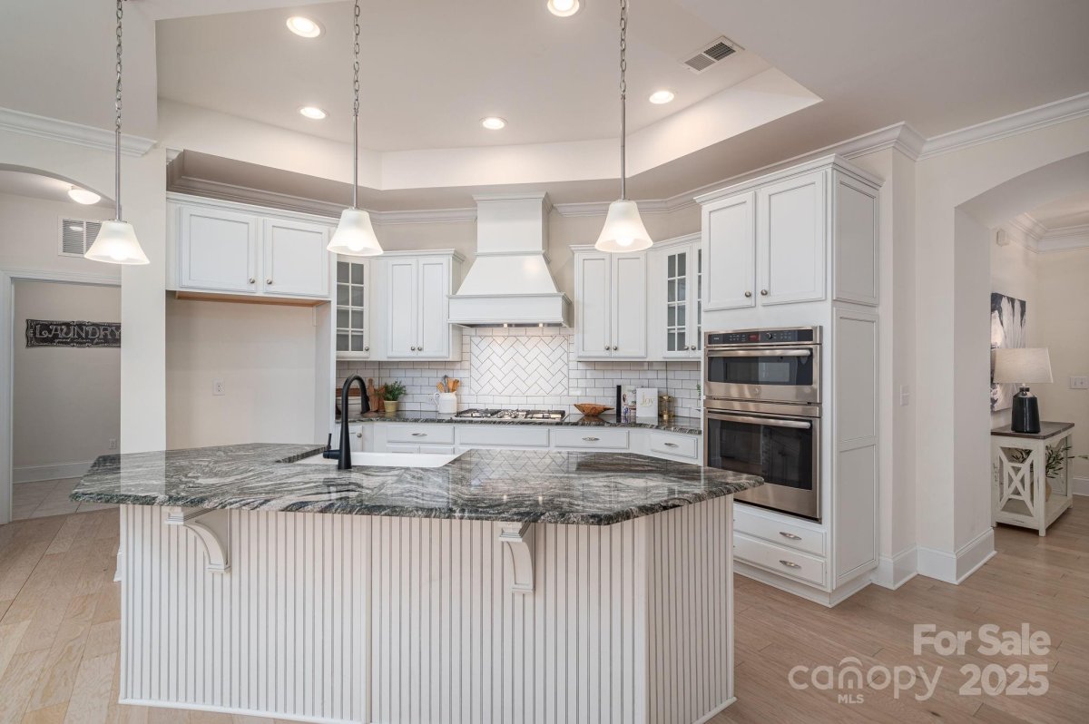 5268 Courtyard Lane