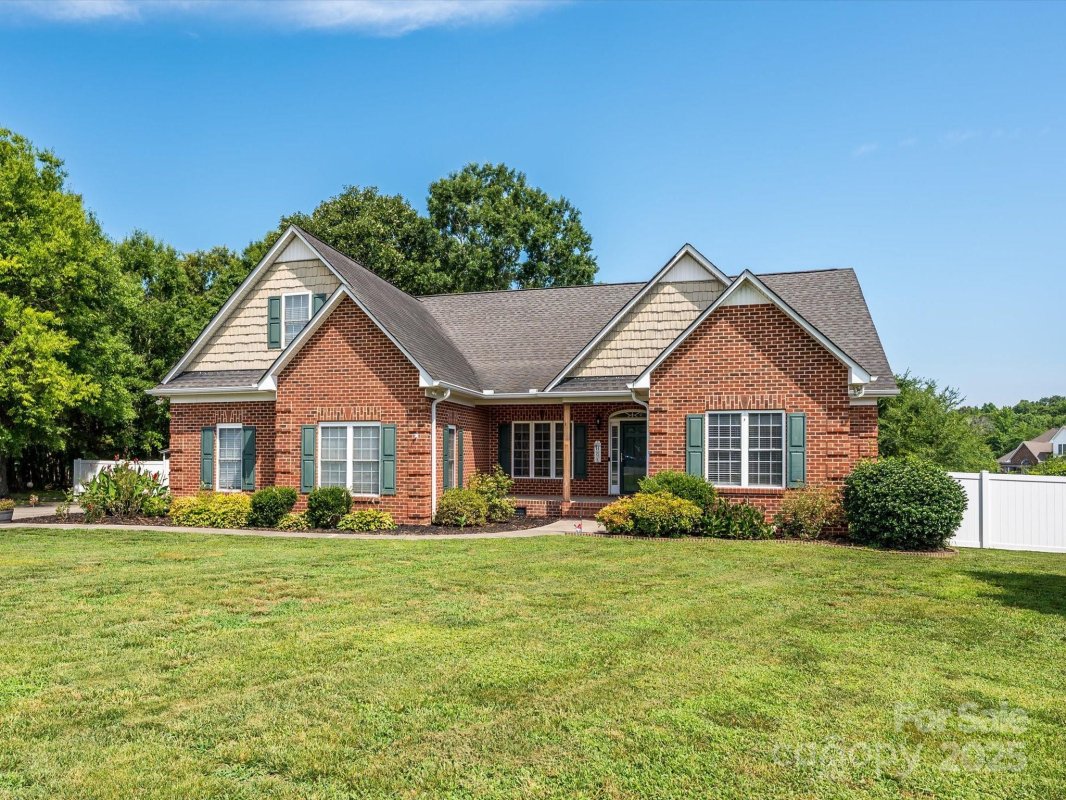 850 Meadow Drive