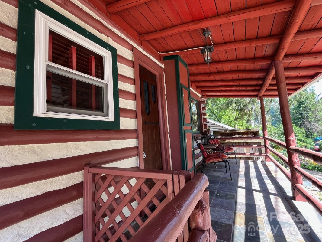10 Rhododendron Drive