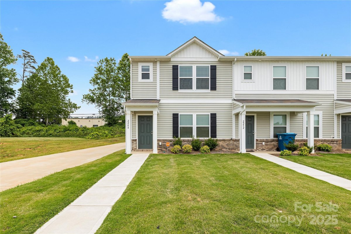 2248 Cranberry Way