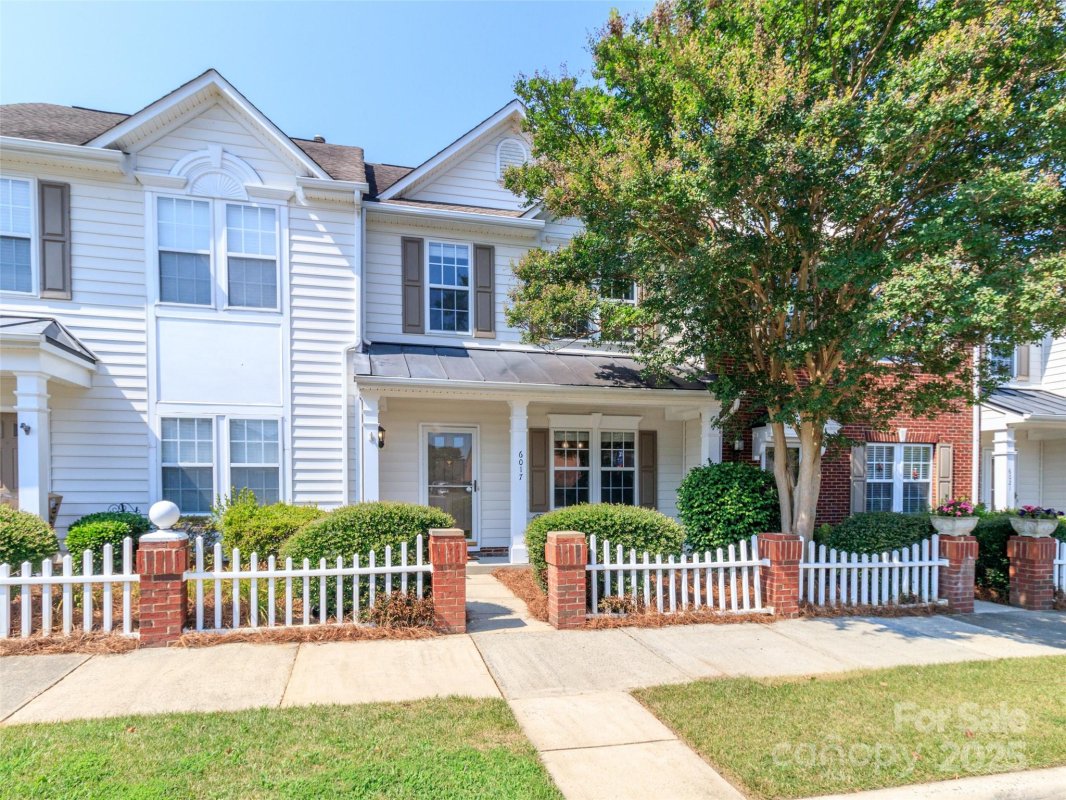 6017 Creft Circle