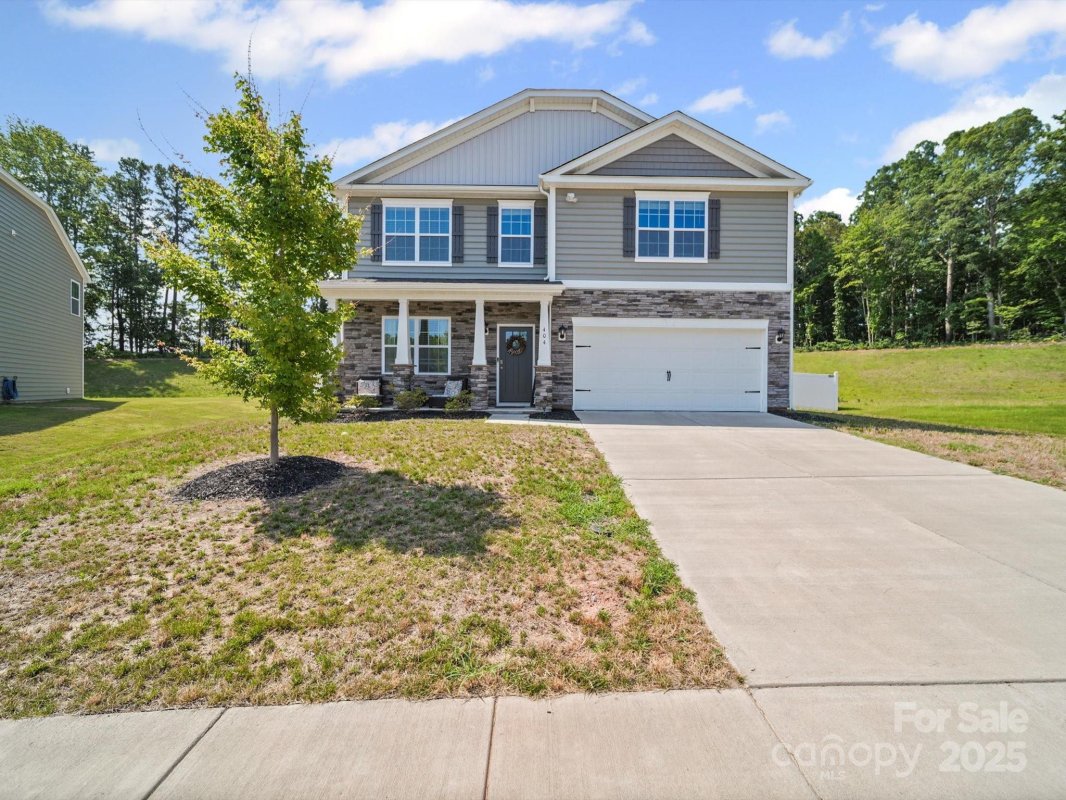 404 Saddlebred Lane