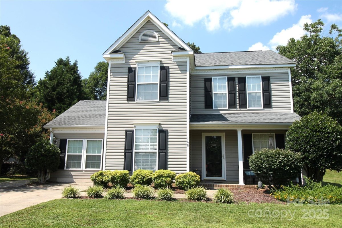 148 W Walnut Avenue