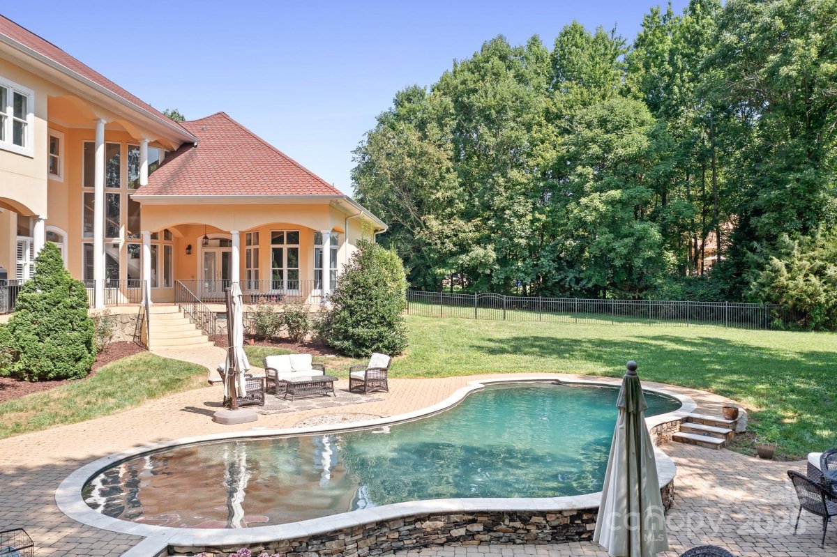 149 Vista Bluff Lane