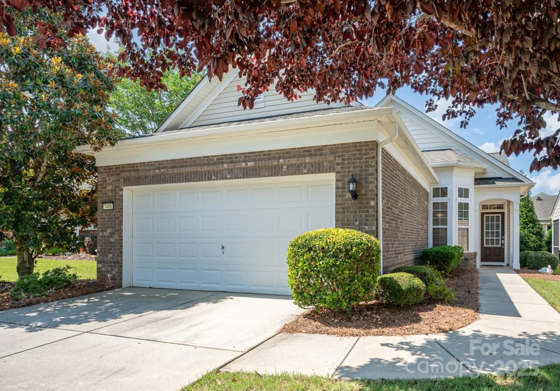 7406 Carolina Jessamine Court