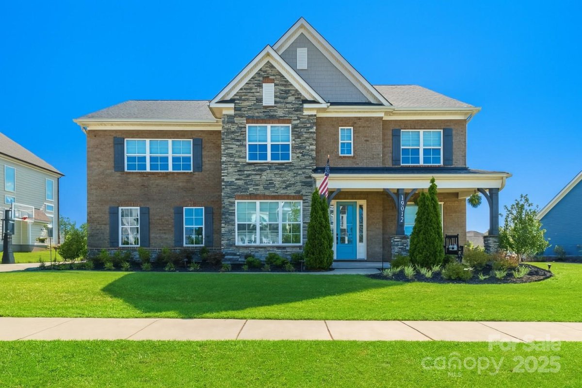 19012 Beecher Commons Drive