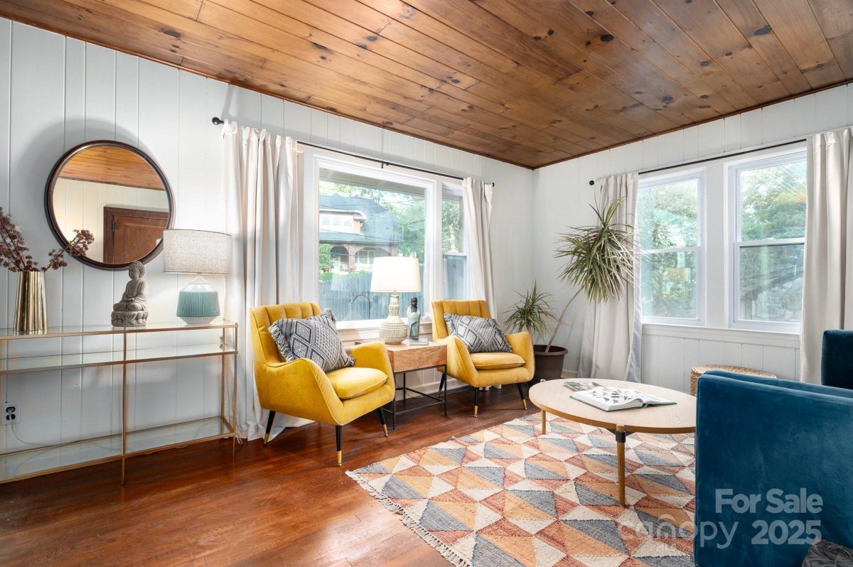 9 Linden Avenue