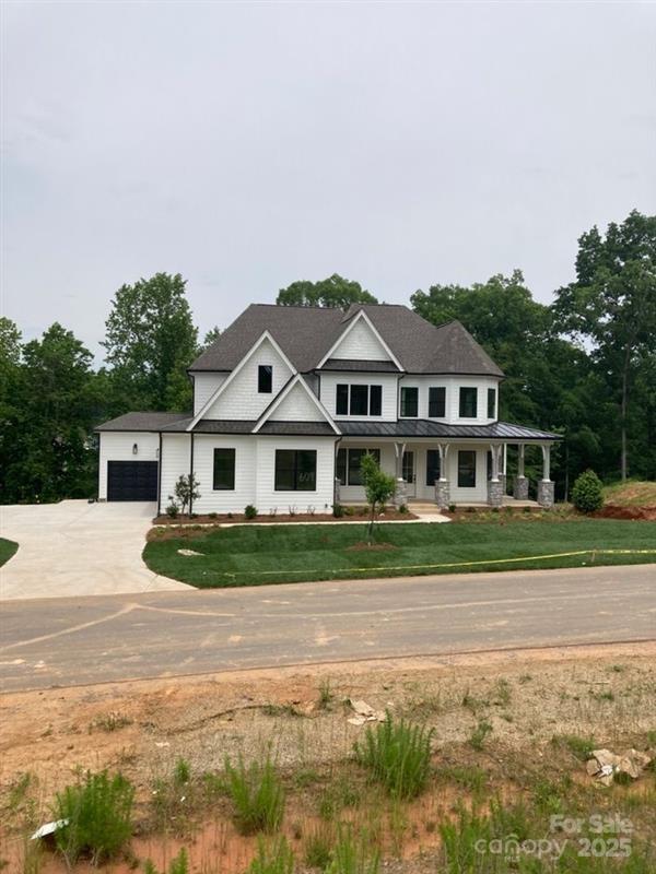 609 Waterton Trail
