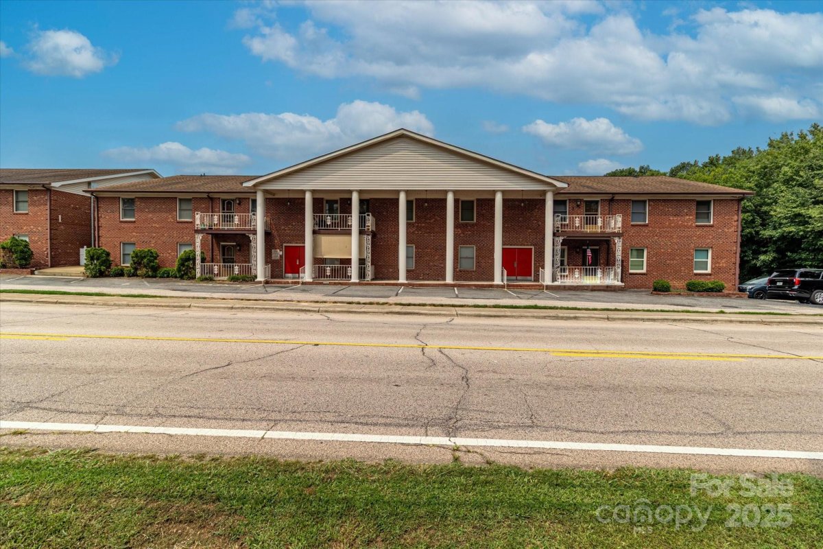 2116 S Main Street