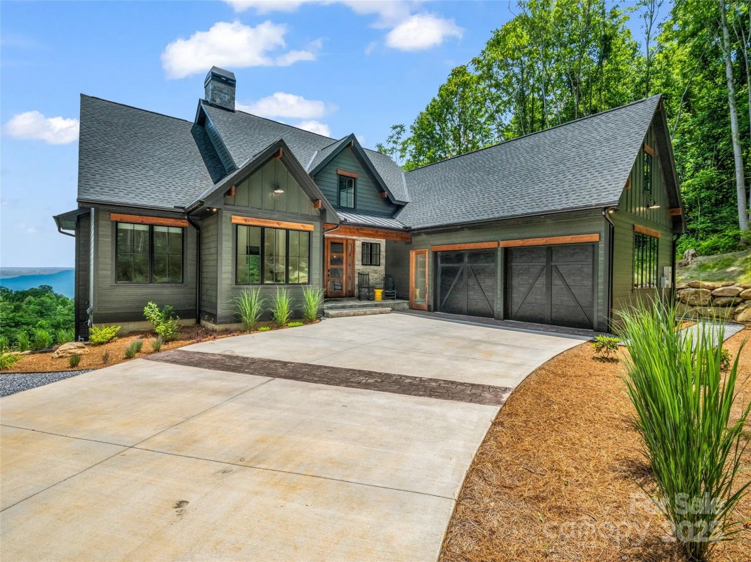 627 Cherry Hill 201