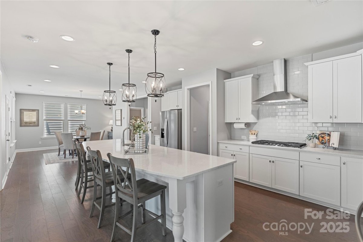 2225 Masons Bend Drive
