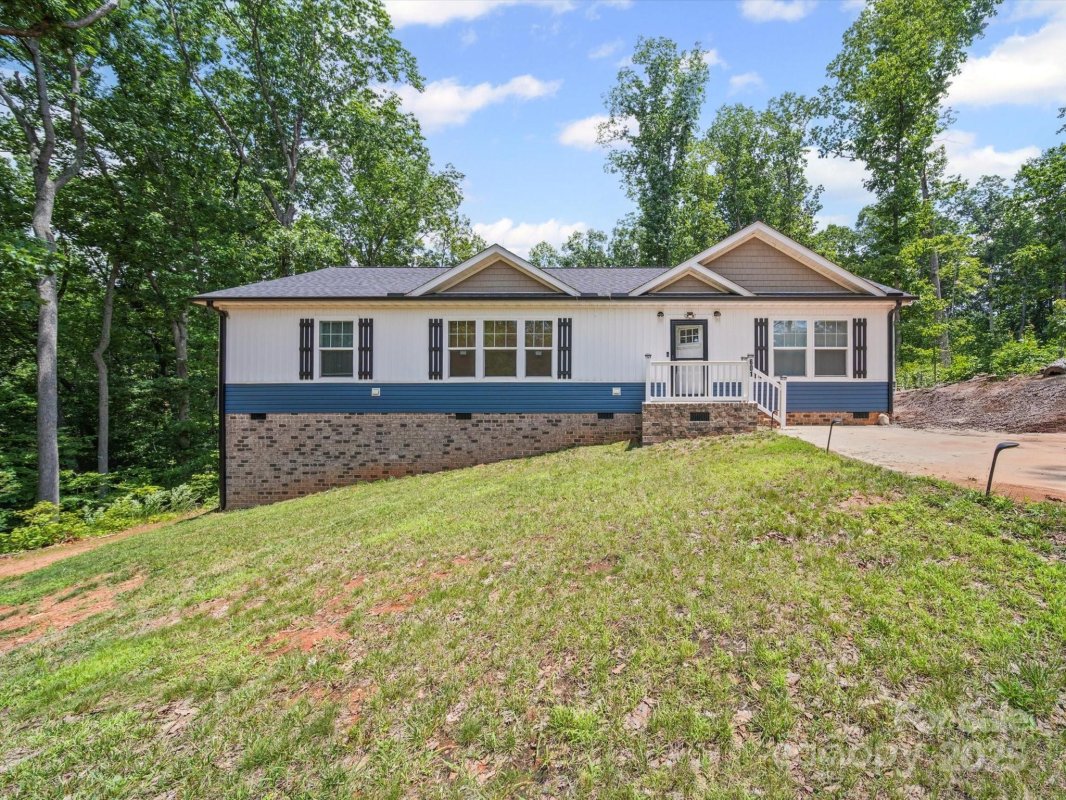 601 Lhasa Apso Lane