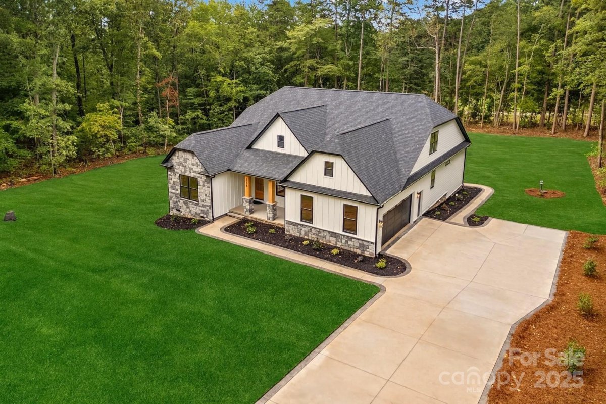 1075 Lake Wright Road