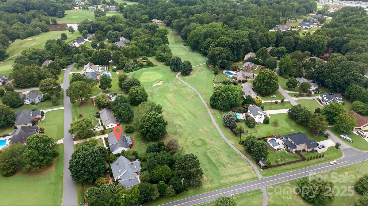 110 Old Squaw Road