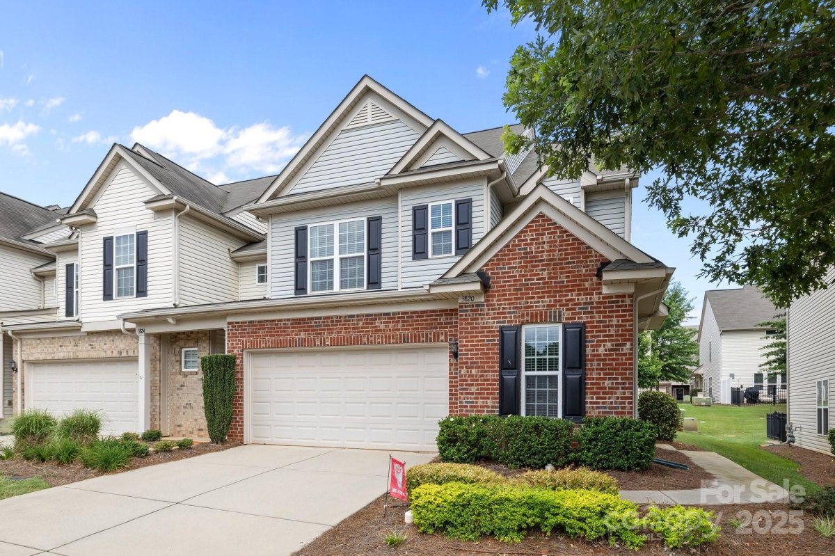 5820 Glassport Lane