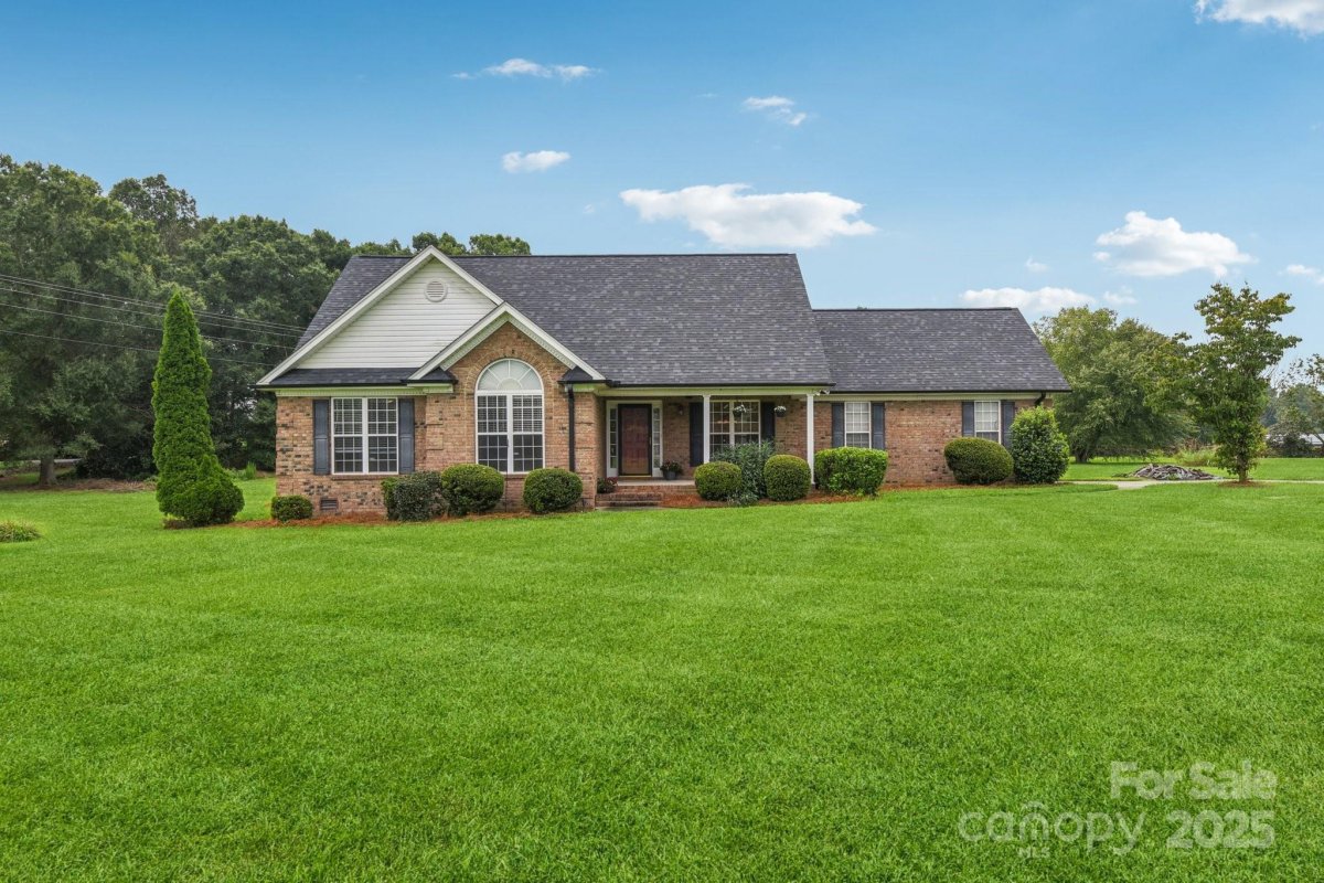 6746 Edwards Farm Lane
