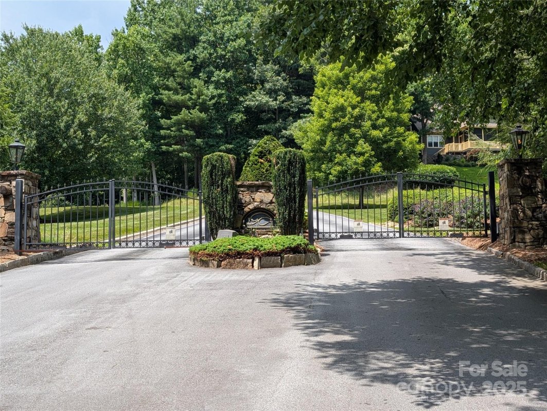 115 Ivywood Lane