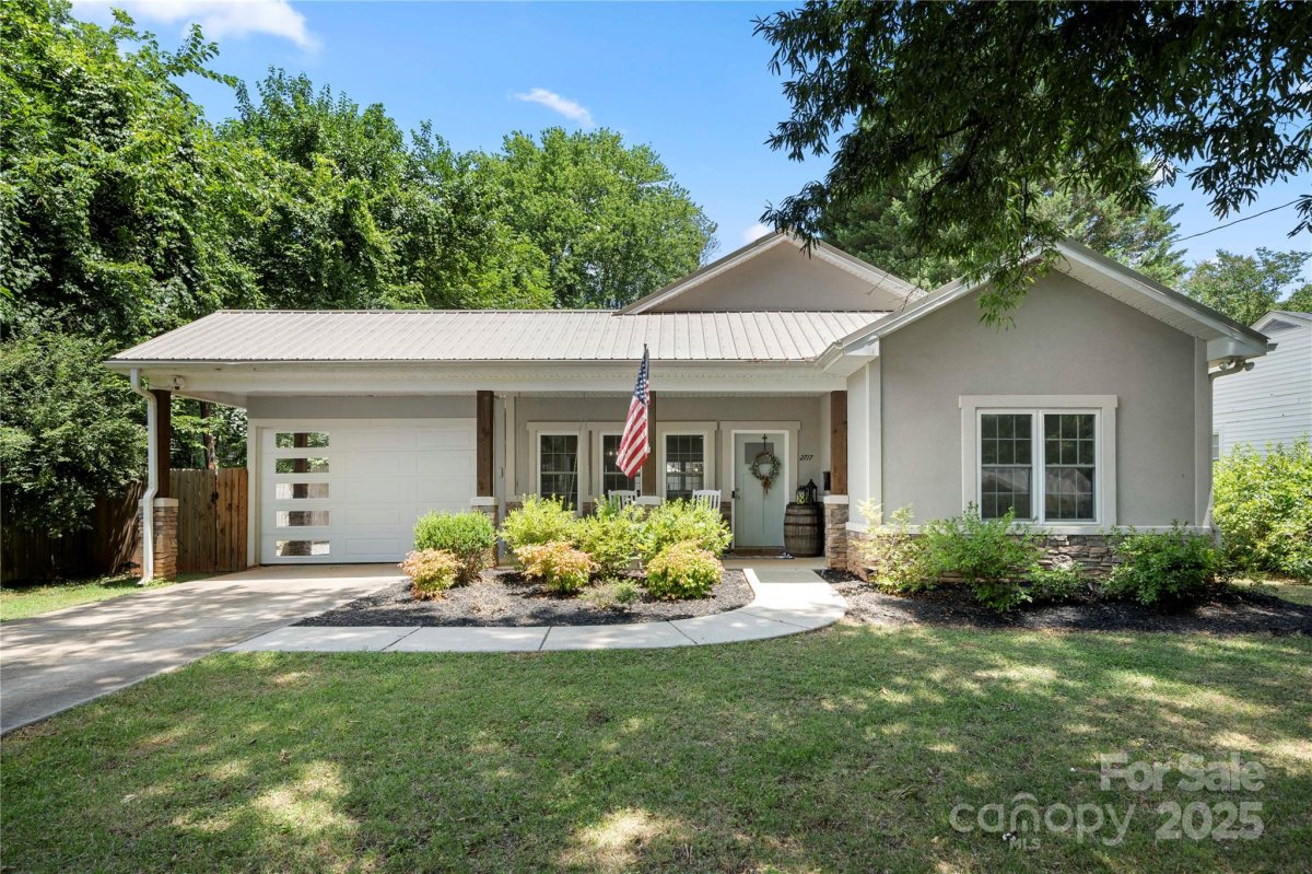 2717 Arnold Drive