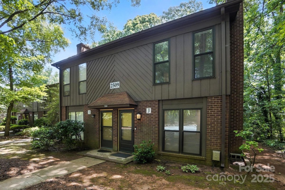 2509 Kilborne Drive J