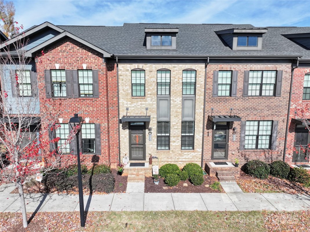 120 Linestowe Drive