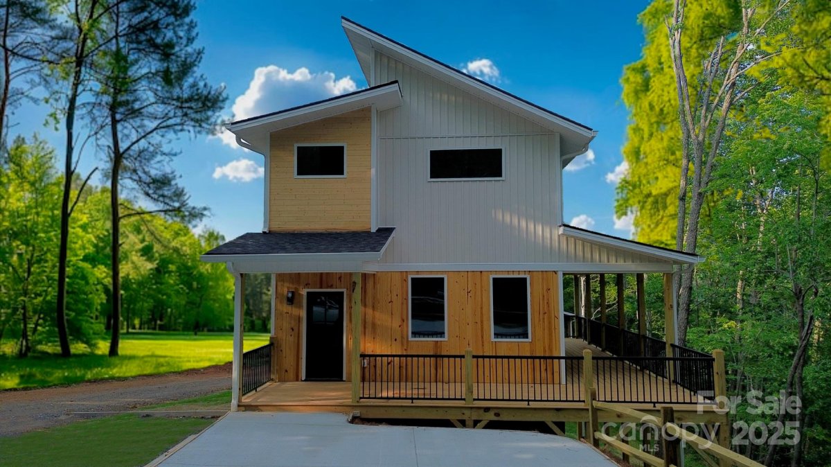139 Blossom Ridge