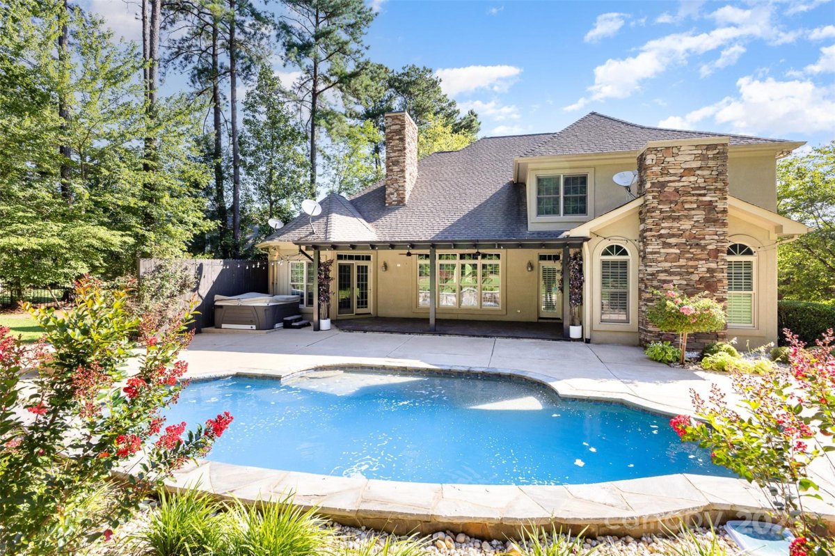 114 Misty Meadows Court