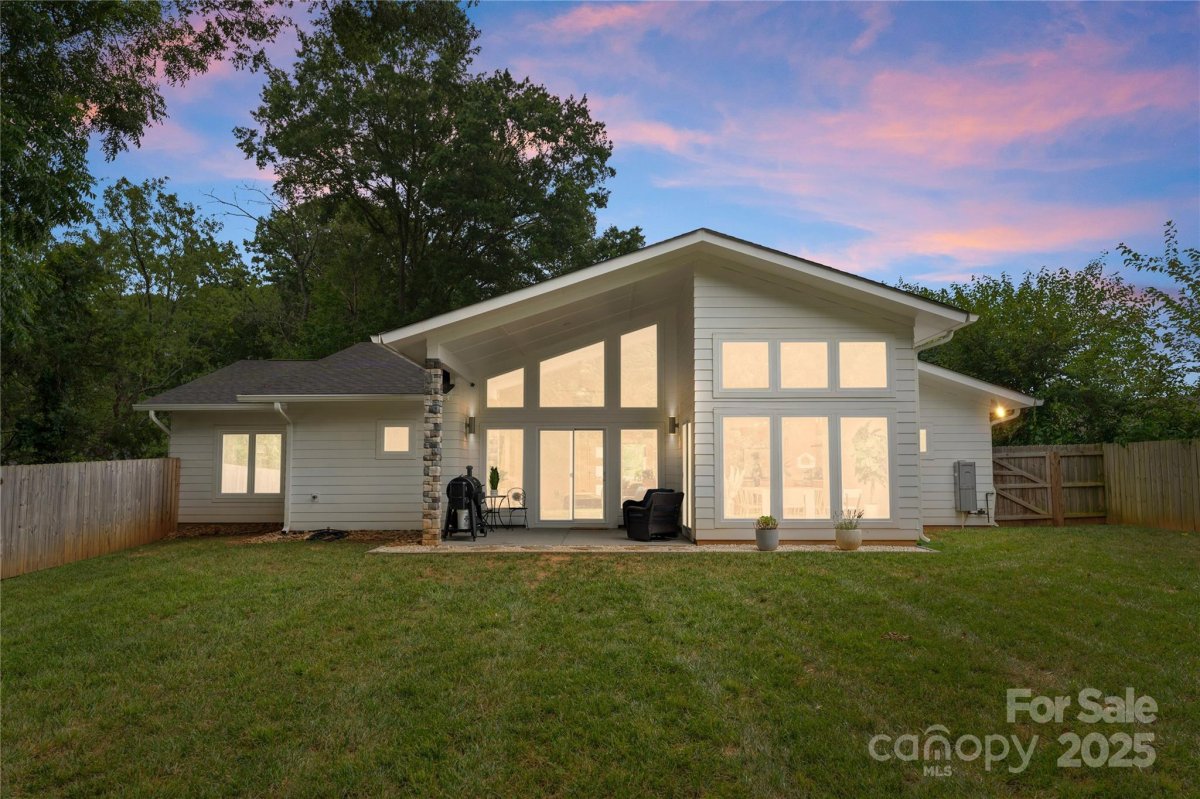 3931 Belshire Lane