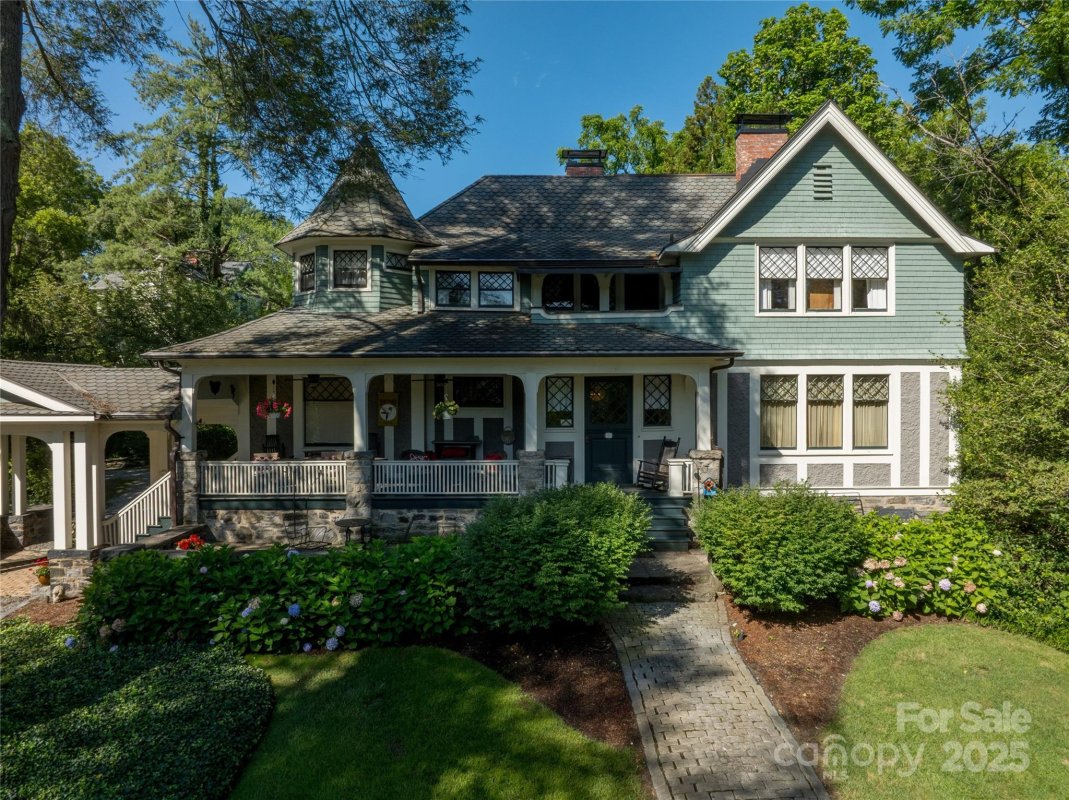 288 Montford Avenue