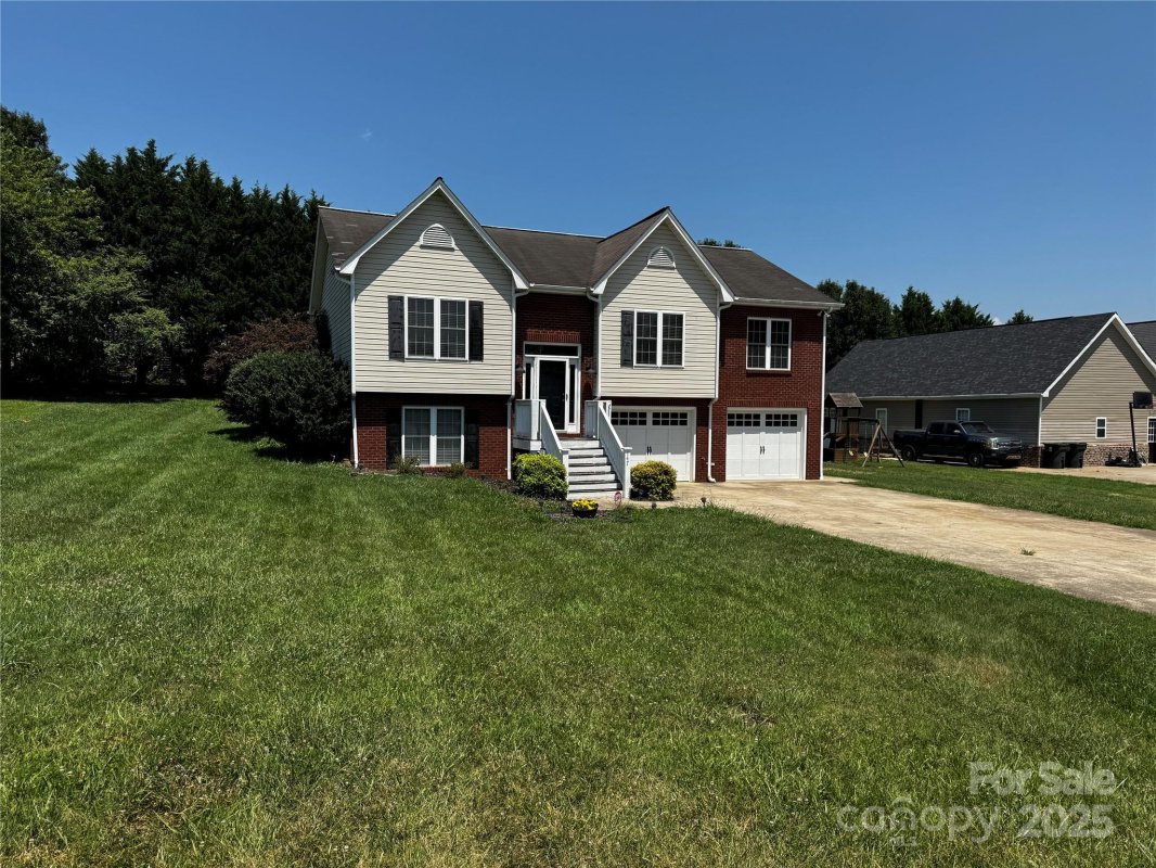 147 Freshfield Drive