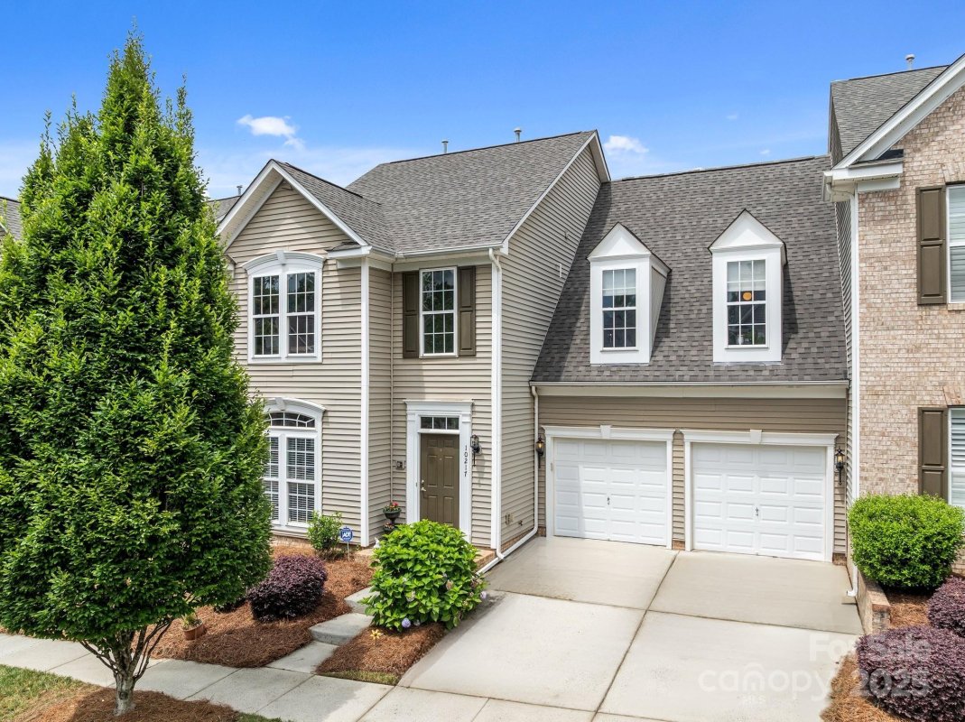 10217 Linksland Drive