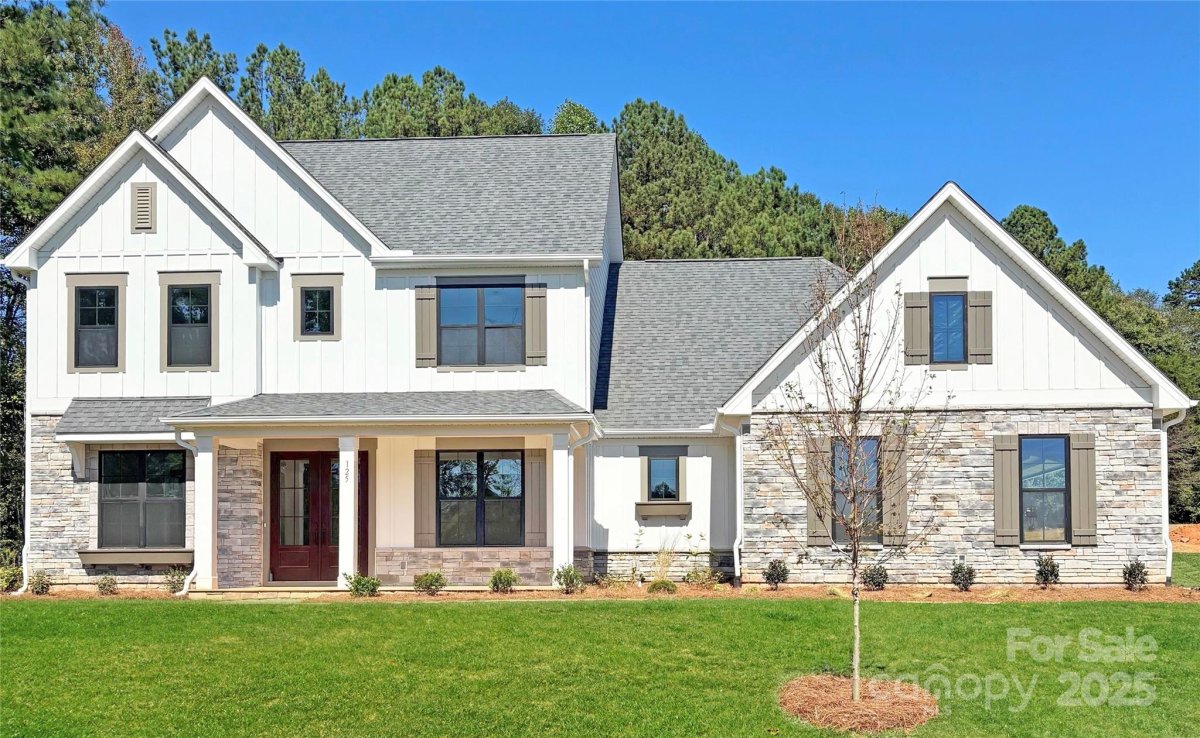 125 Crestview Lane