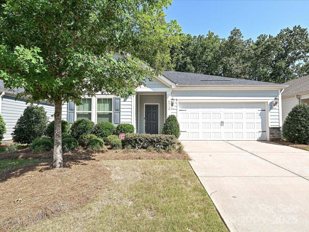 8512 Pennegrove Circle