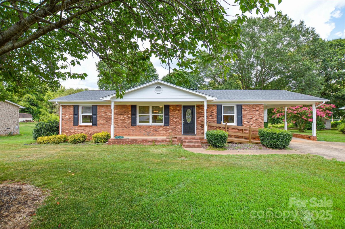 2500 Judith Avenue