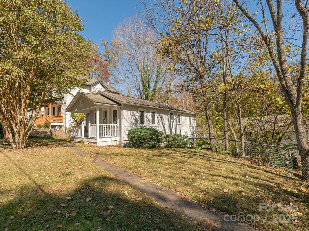 80 Pershing Road