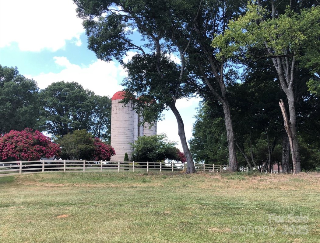 6639 Joli Cheval Lane