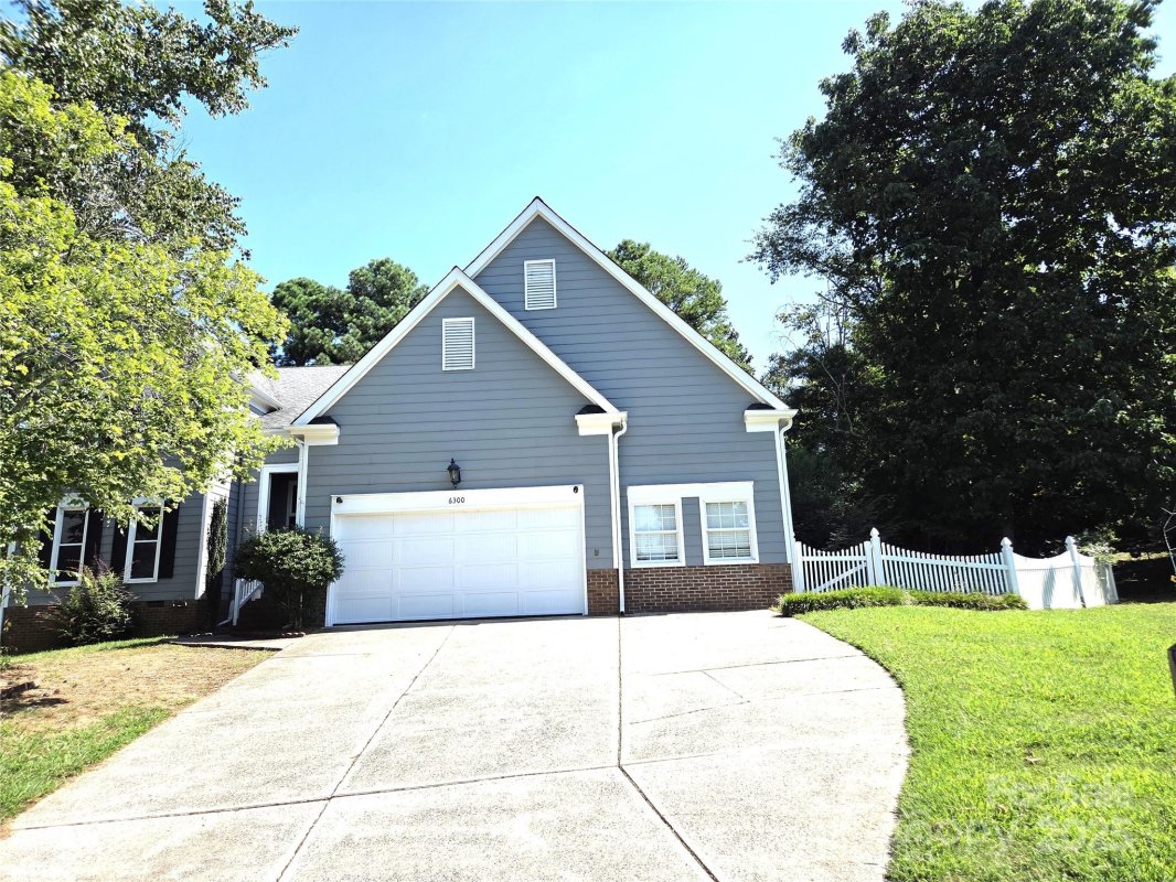 6300 Hawkwood Lane