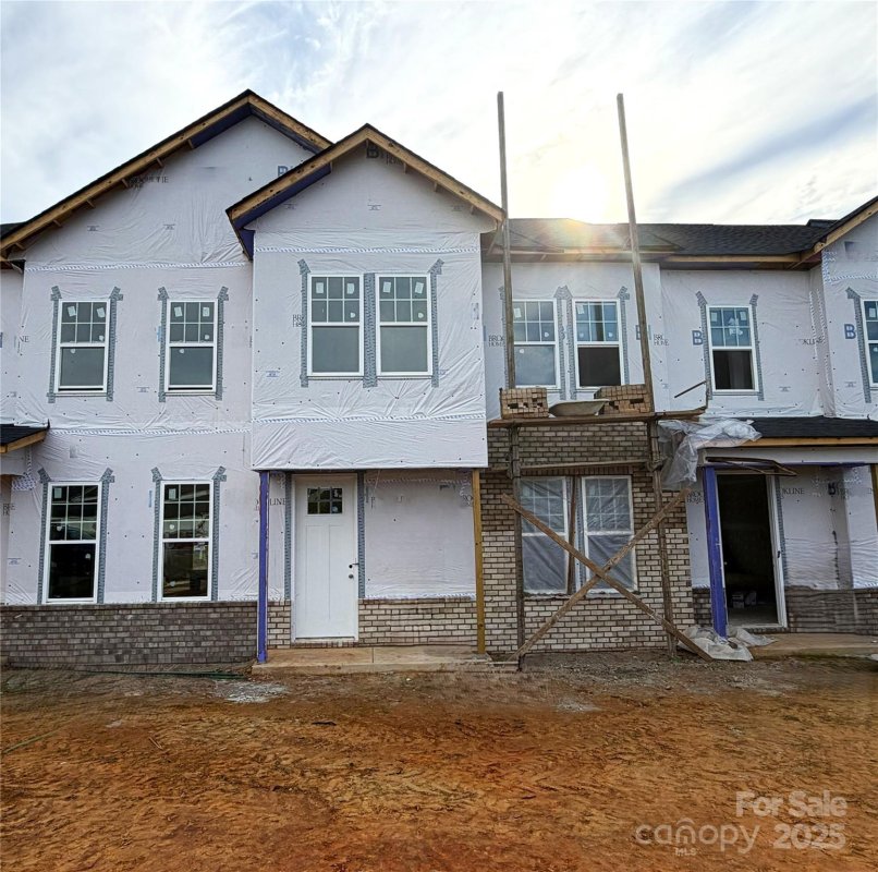 203 Vanguard Lane 14