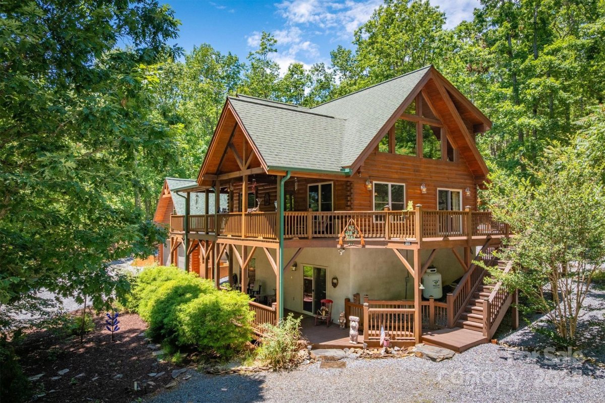 203 Mountain Vista Drive