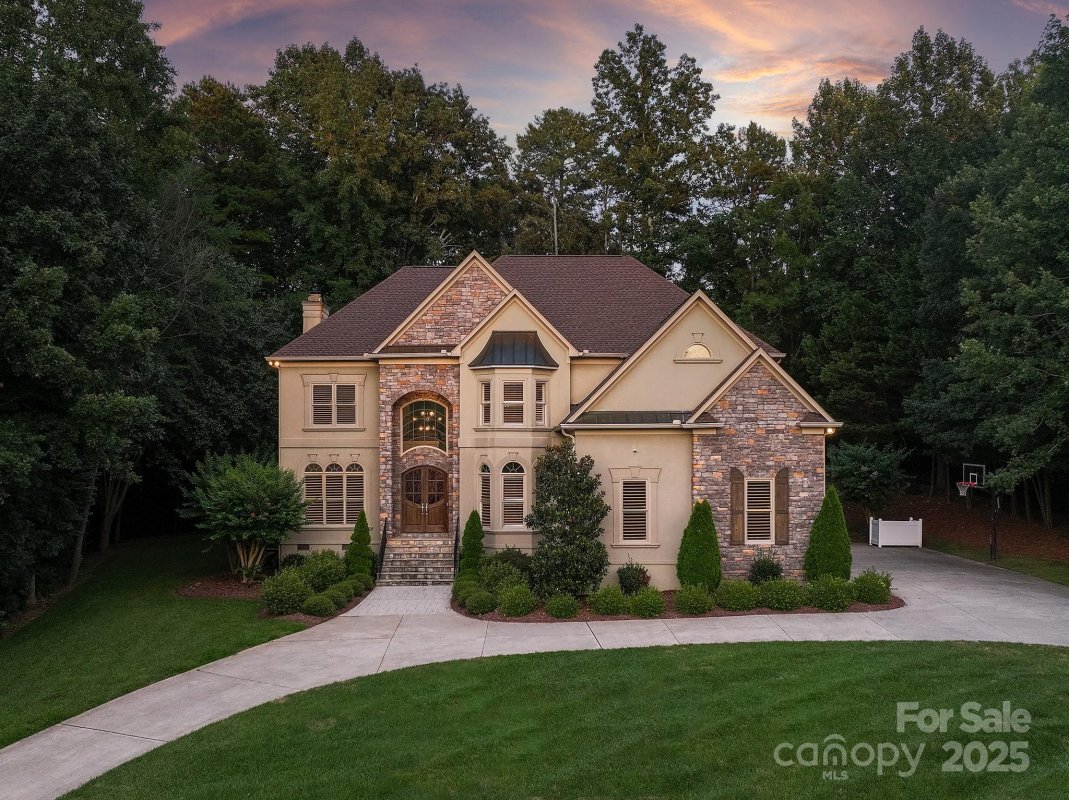 1029 Seminole Drive