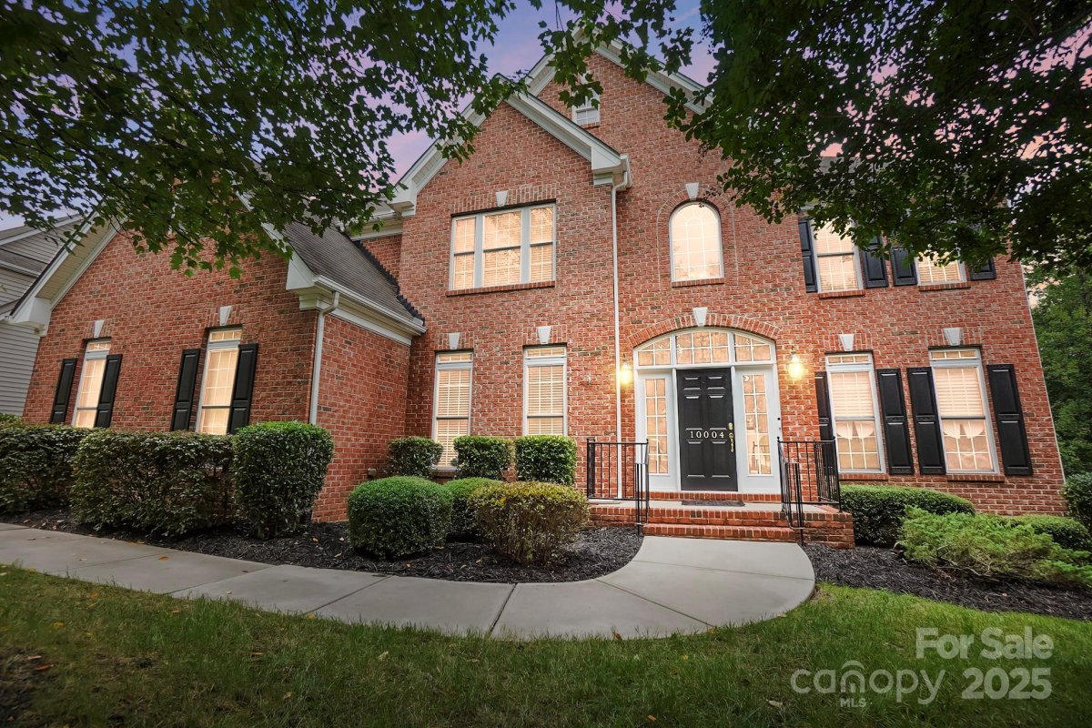10004 Legolas Lane