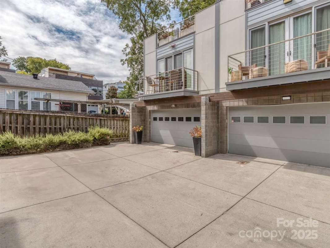 915 Westbrook Drive A