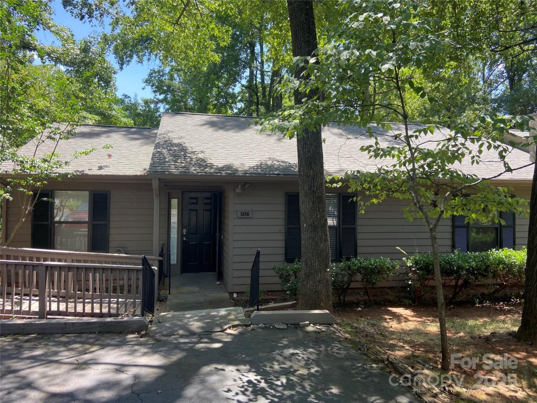 106 Cedar Hollow Drive