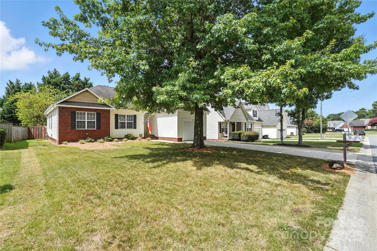407 Riverwalk Drive