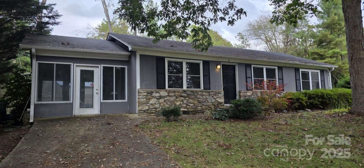 6 Fairway Drive