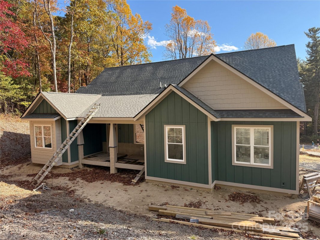 634 Hollybrook Drive