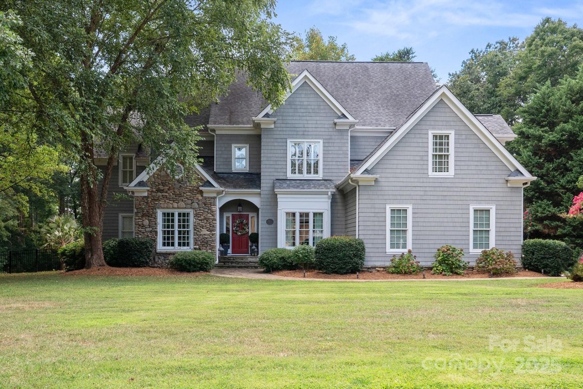 176 Old Post Road