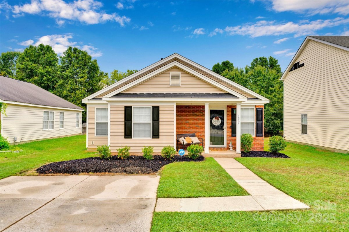 3005 Champion Lane